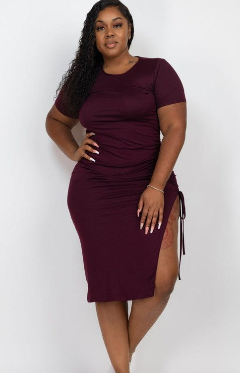 Plus size Ruched Short Sleeve Midi Dress