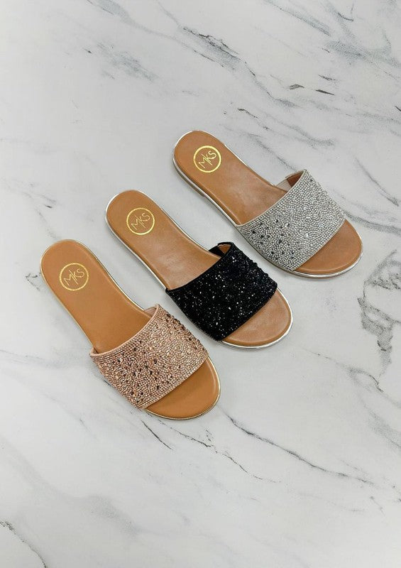 Carly flat sandals