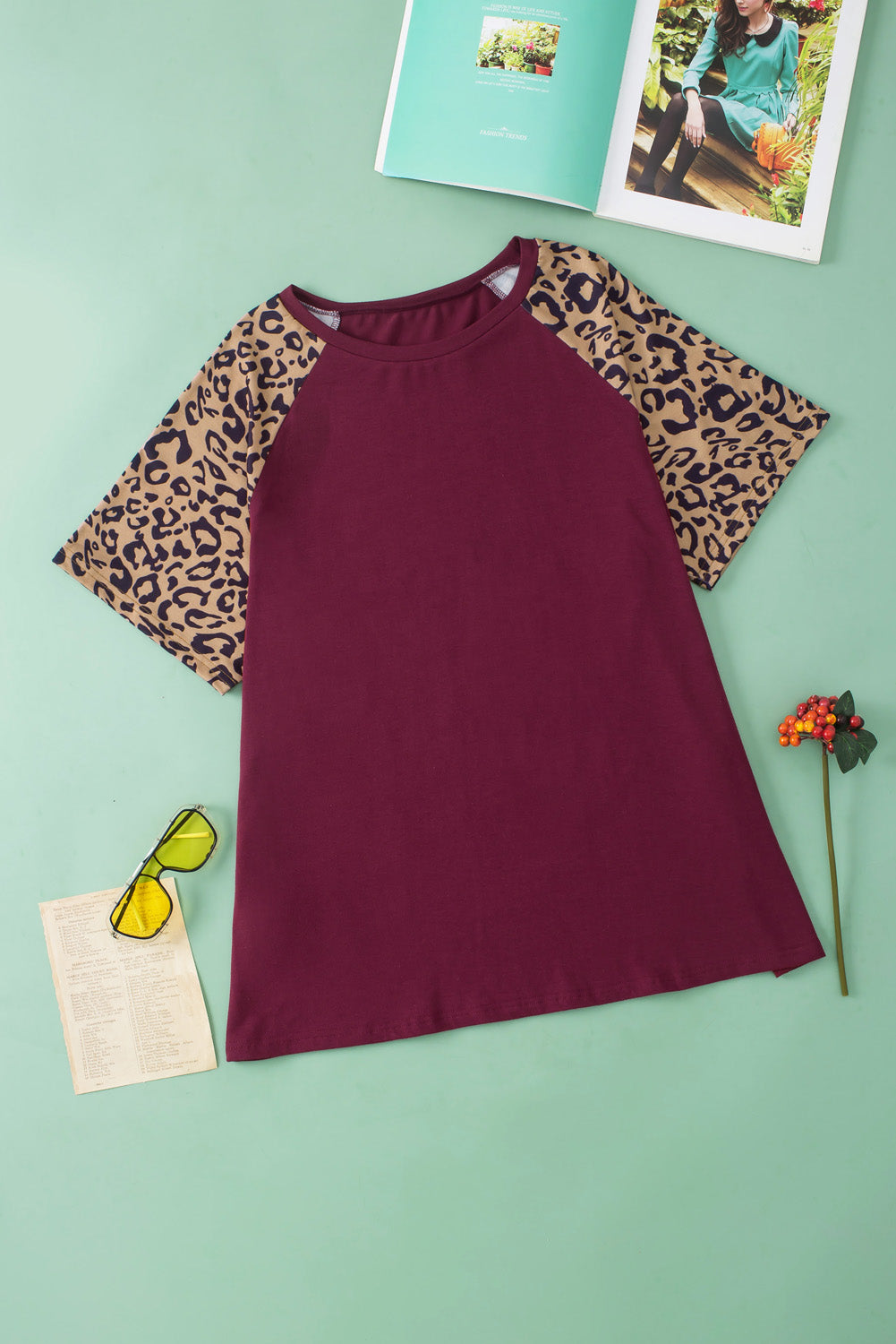 Burgundy Contrast Leopard Raglan Sleeve Plus Size T-shirt